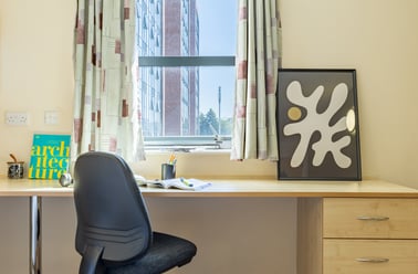 Gold En Suite, Europa, 190 Erskine Street, City Centre, Liverpool - Image 3